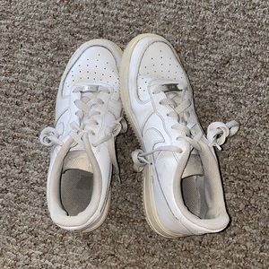 AIRFORCE ONES (size 5.5)